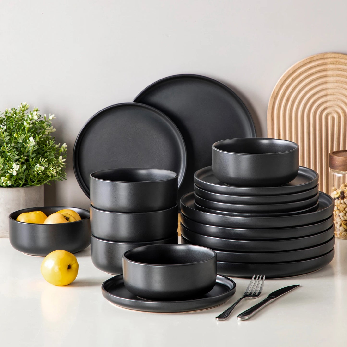 18/36 Piece Black Ceramic Plate Set
