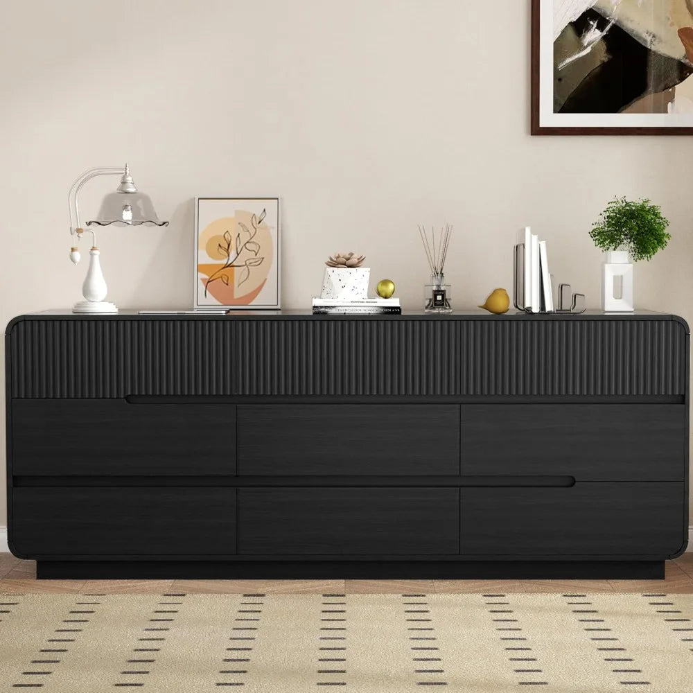 Fluted 9 Drawer Dresser